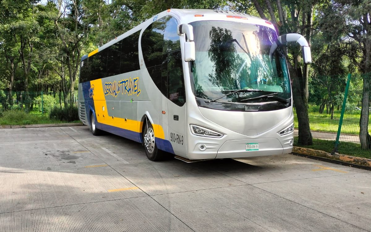 Autobús 46 lugares
